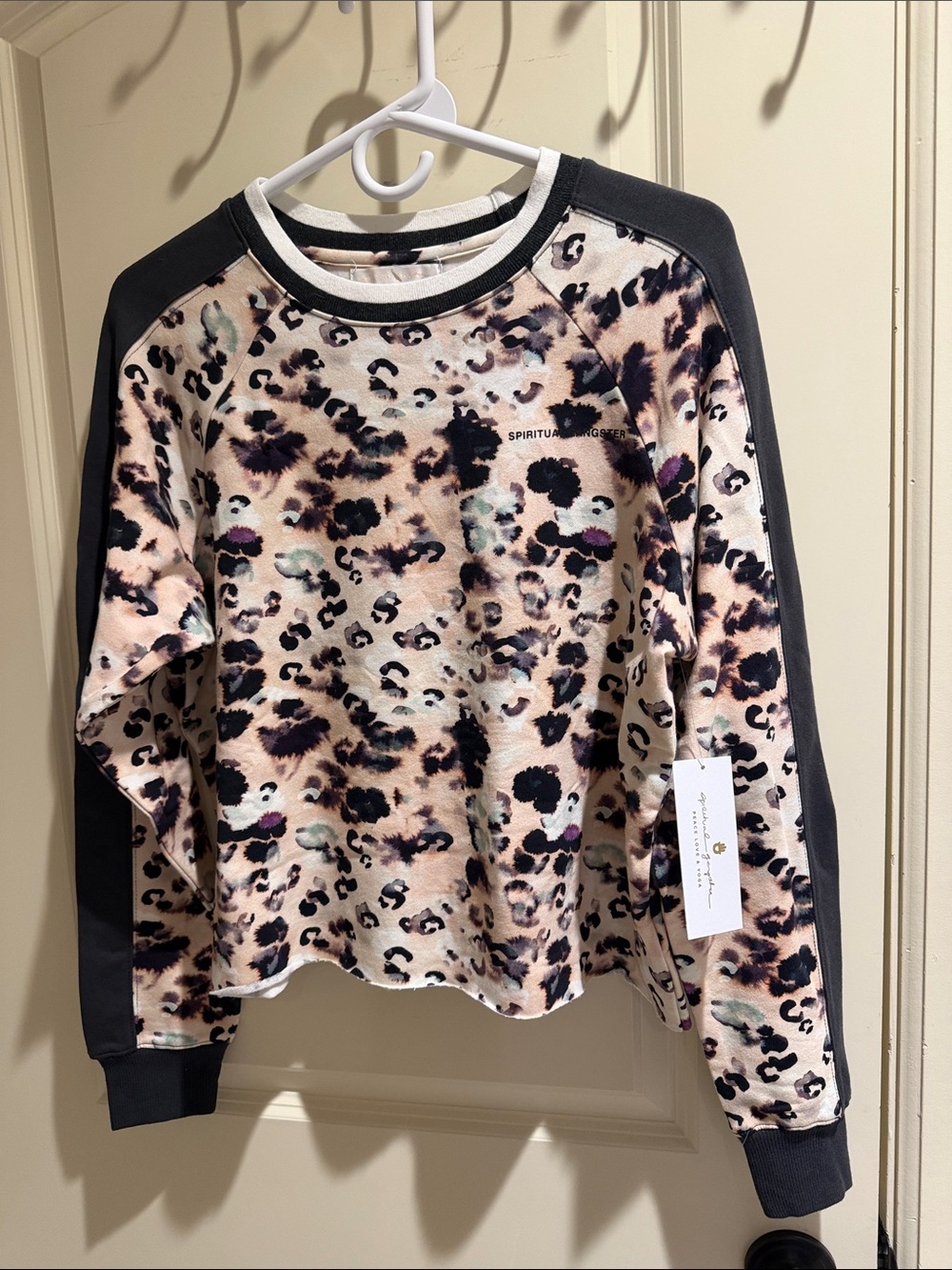NWT (S) Spiritual Gangster/Evereve Blush Leopard Crewneck with Black Trim
